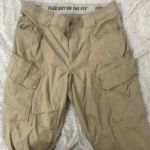 Duluth cargo pants Flex Dry only worn a few times.Size 34X30